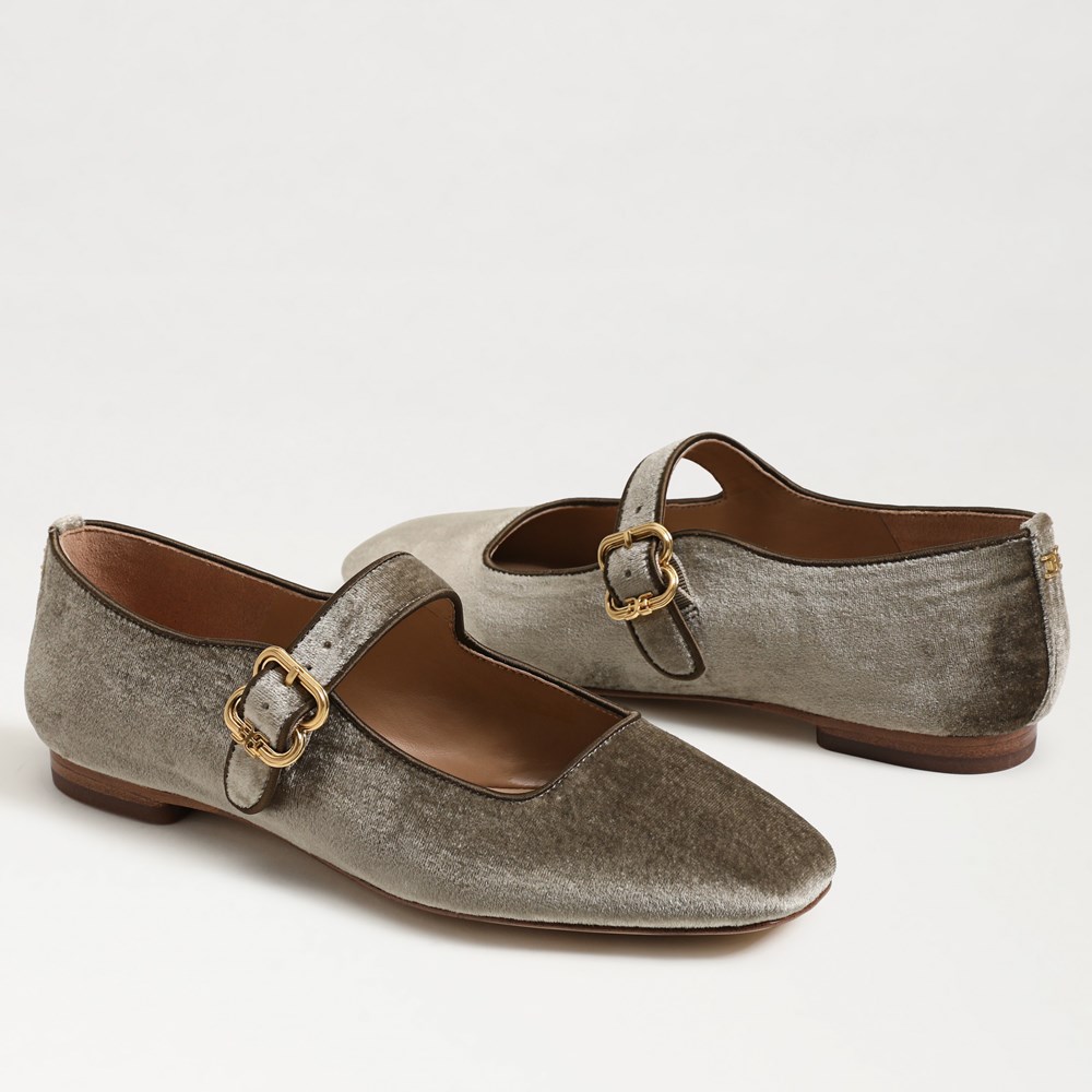 Michaela Mary Jane Flat - Detail